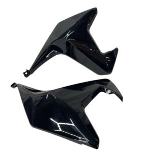TAPA FRONTAL (LATERAL) (PAR) R3X TR250-2024